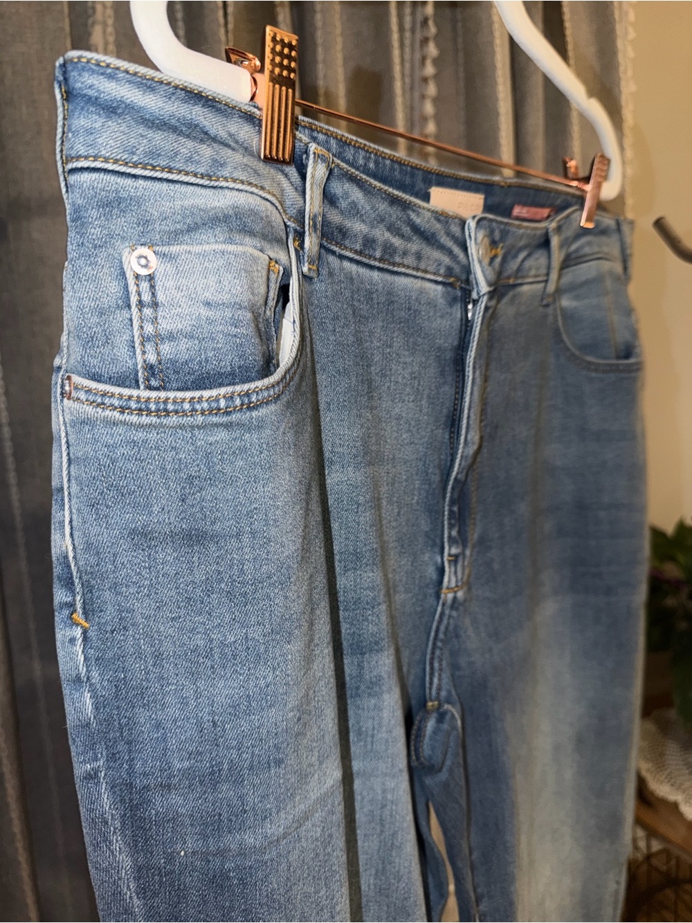 Pilcro- The Icon High-Rise Women's Jeans